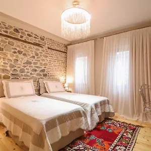 Ne Kroi Korce