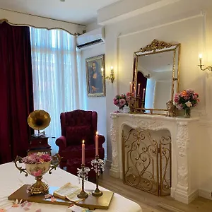 Apartment Royal, Korce
