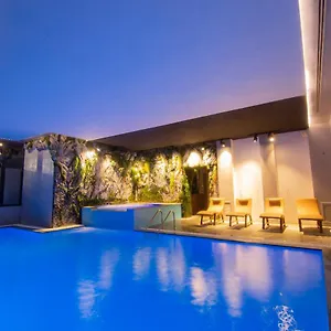 Kocibelli Pool & Korce