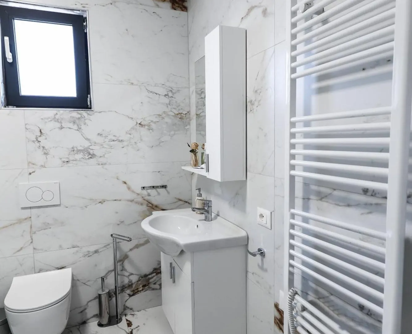 Sonorus Apartment Korce 0*,  Albania